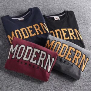 PATCH EMBROIDERED MODERN SWEATER