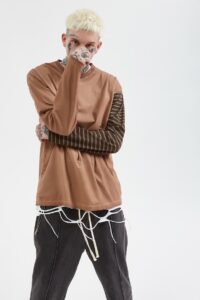 tie-dyed printed lines on one side sleeve long sleeve Tee 19